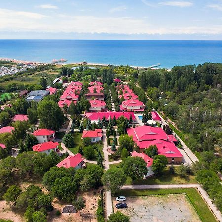Talisman Village Hotel Bosteri Buitenkant foto