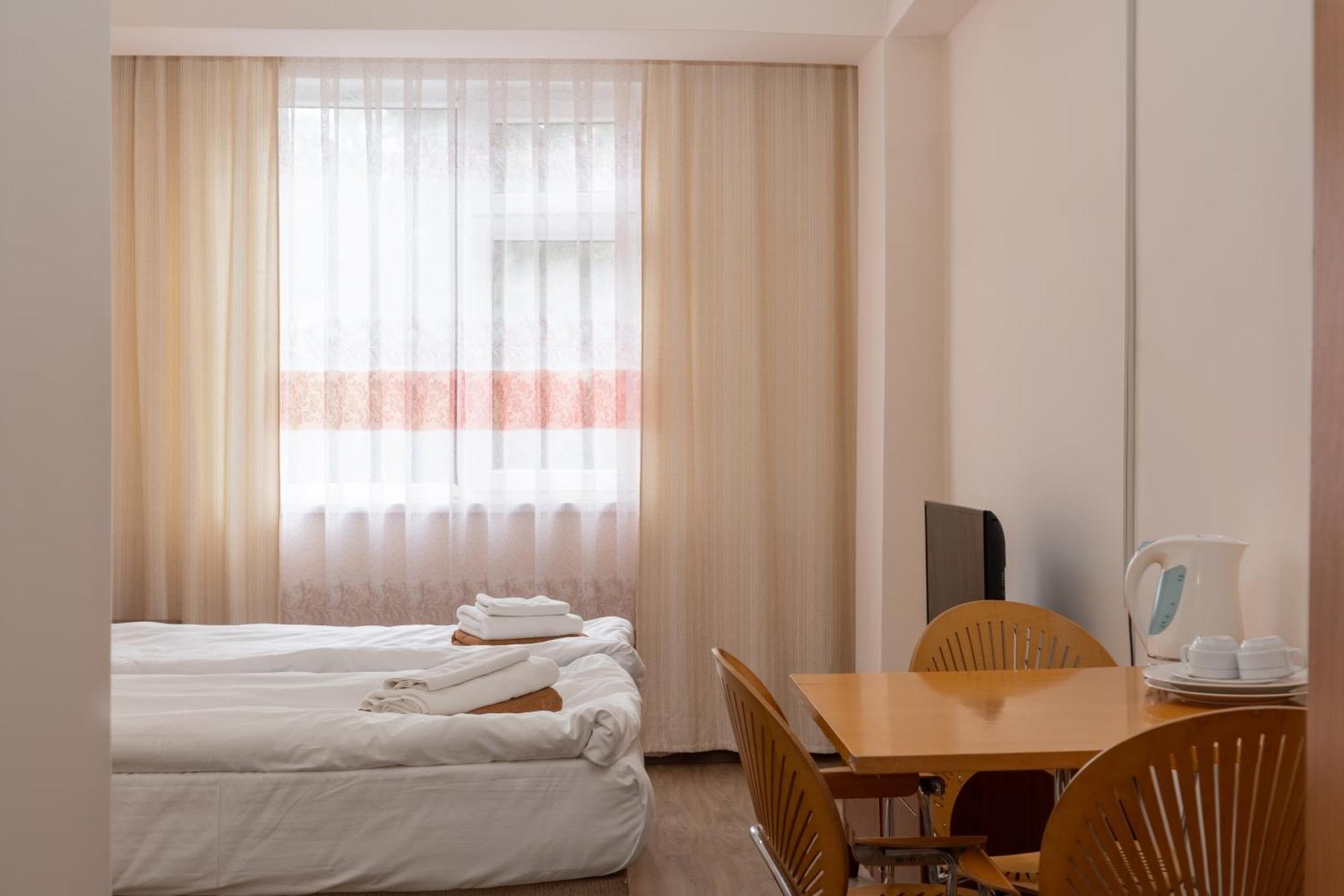 Talisman Village Hotel Bosteri Buitenkant foto