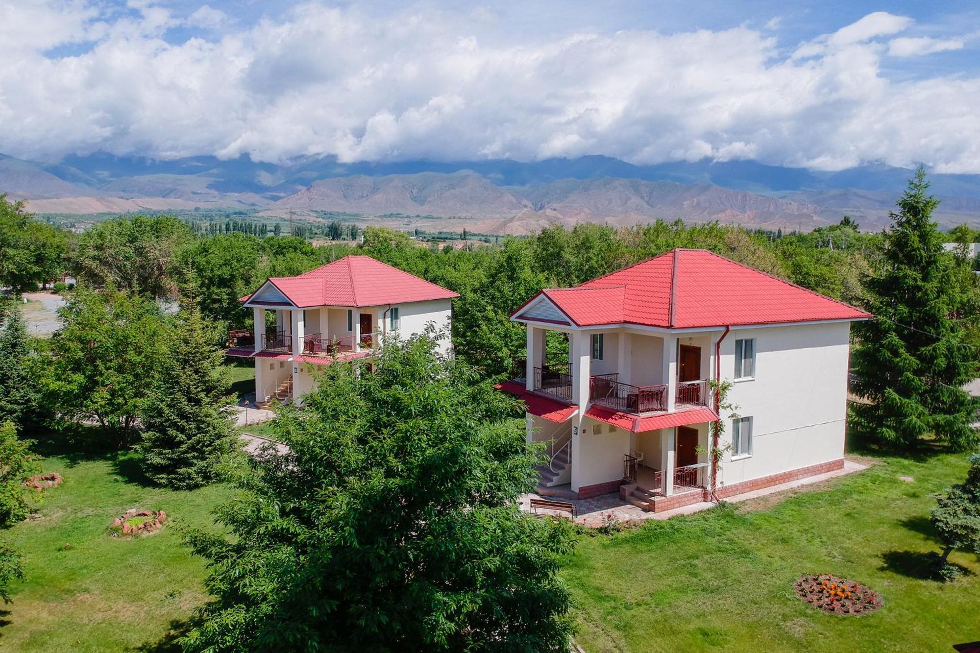 Talisman Village Hotel Bosteri Buitenkant foto