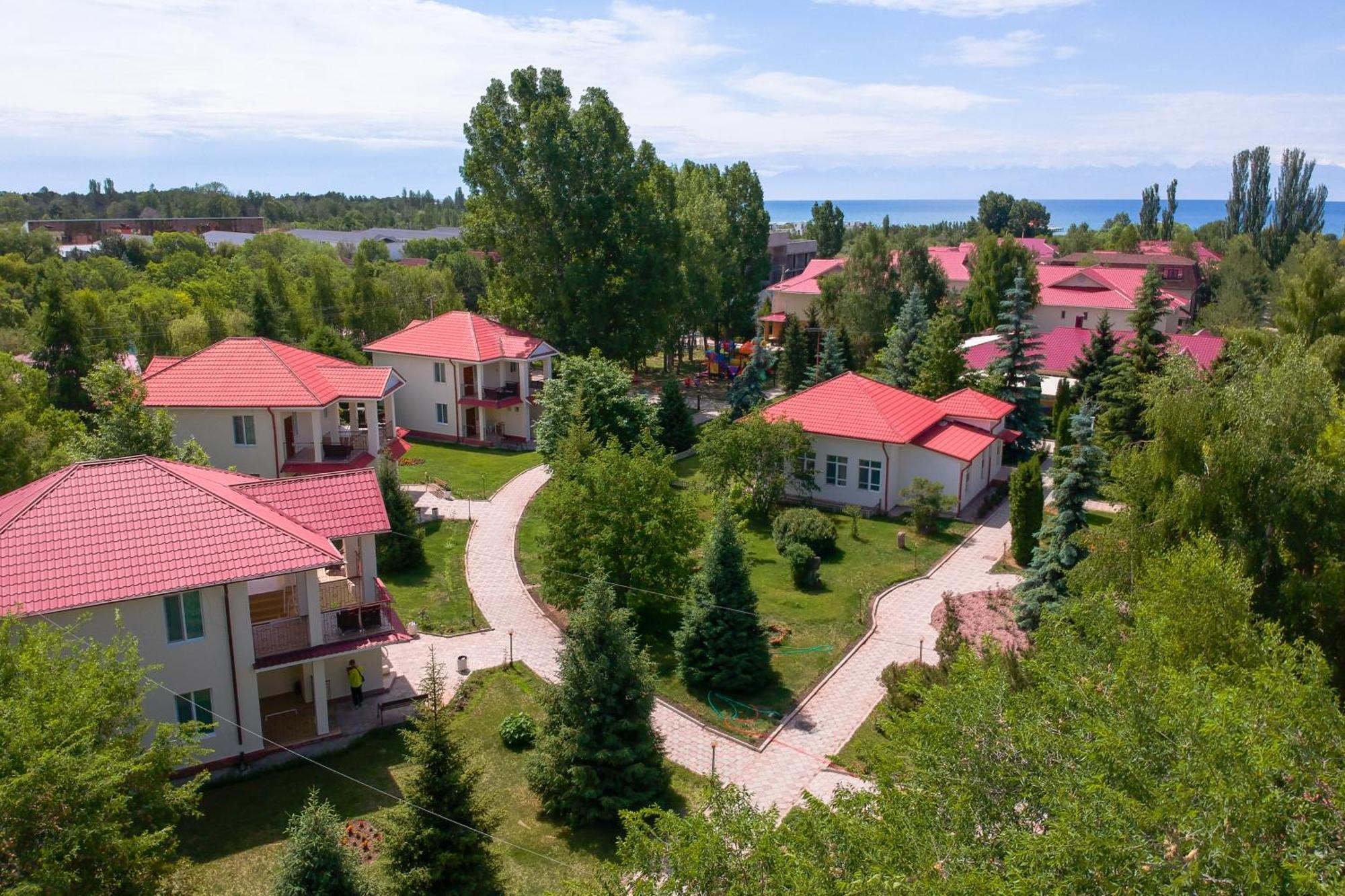 Talisman Village Hotel Bosteri Buitenkant foto
