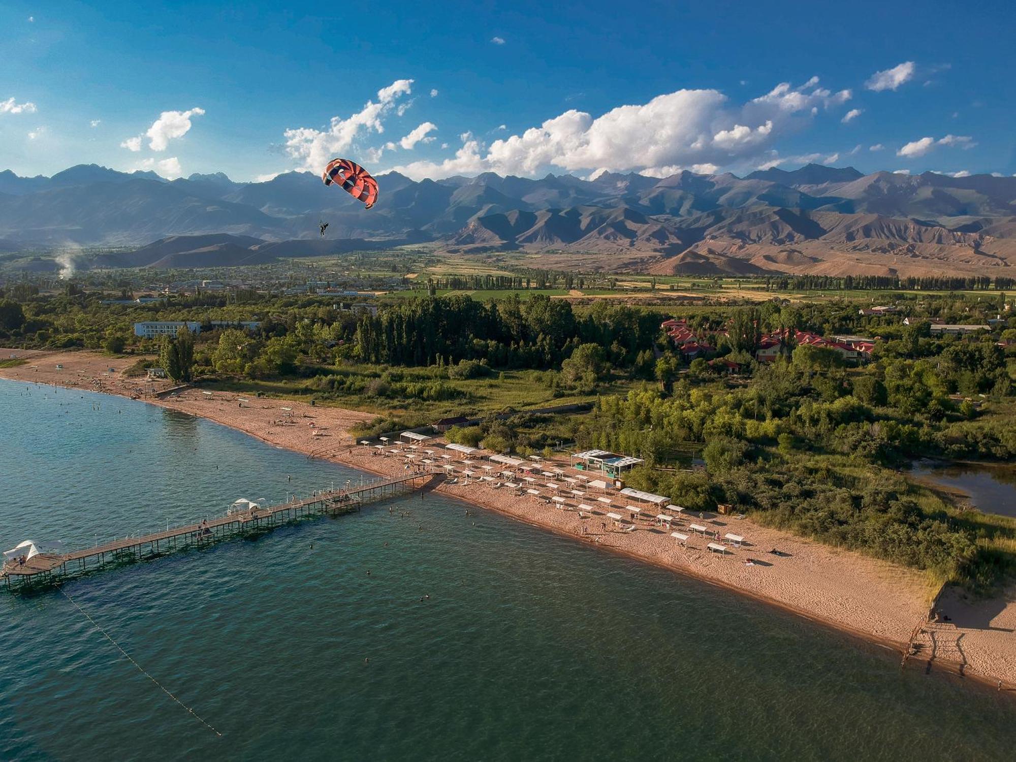 Talisman Village Hotel Bosteri Buitenkant foto