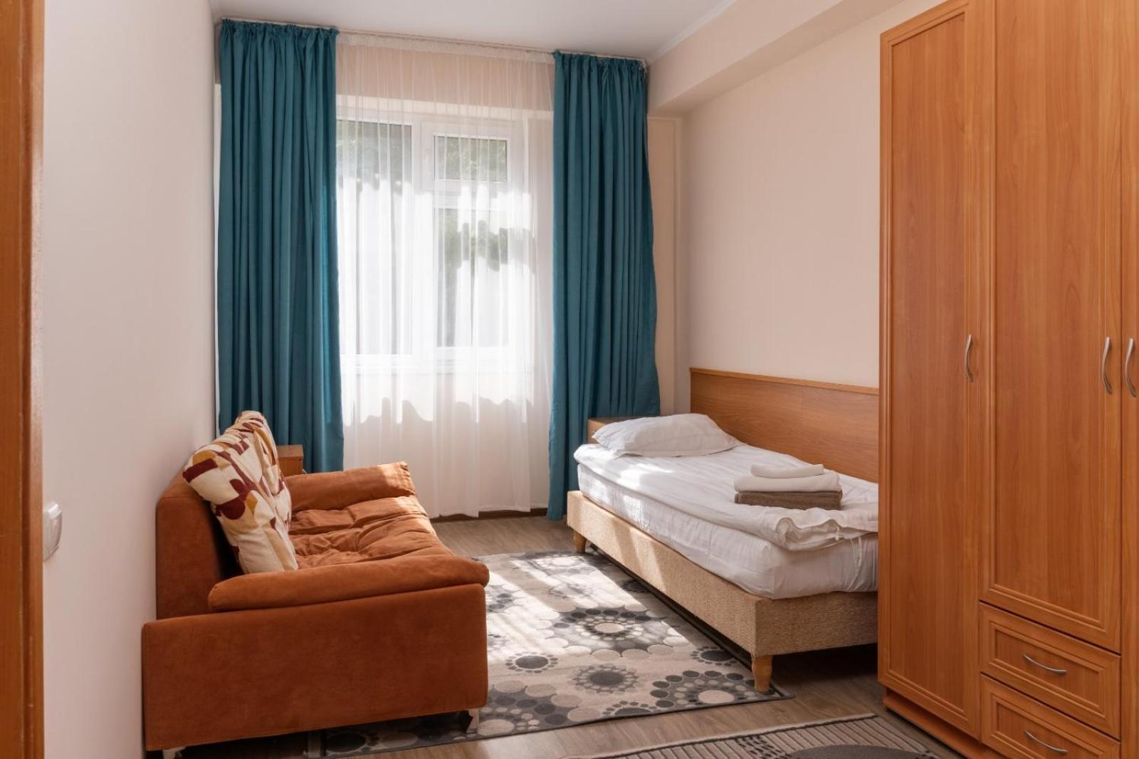 Talisman Village Hotel Bosteri Buitenkant foto