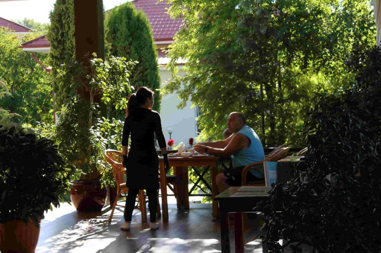 Talisman Village Hotel Bosteri Buitenkant foto