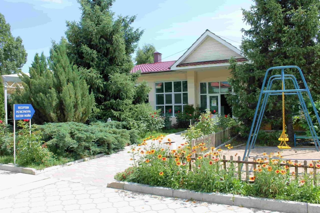 Talisman Village Hotel Bosteri Buitenkant foto
